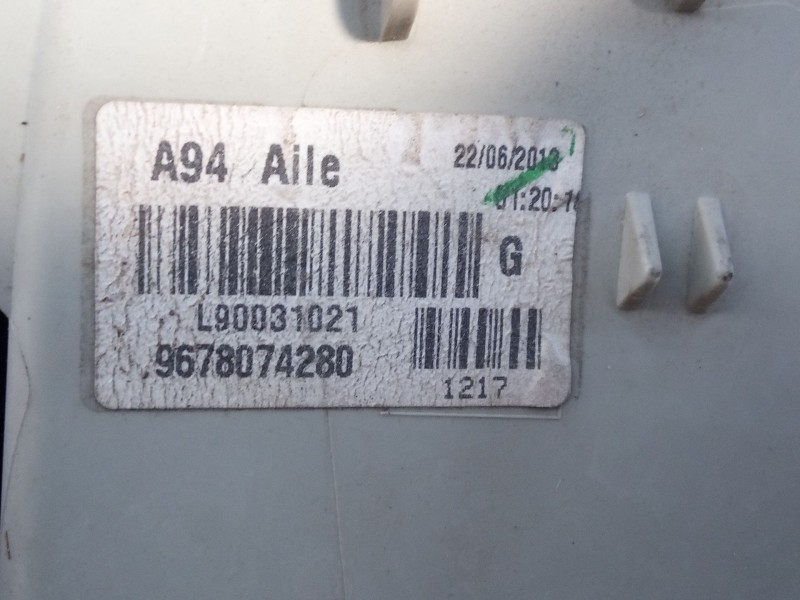 Recambio de piloto trasero izquierdo para peugeot 2008 (--.2013) allure referencia OEM IAM 9678074280  