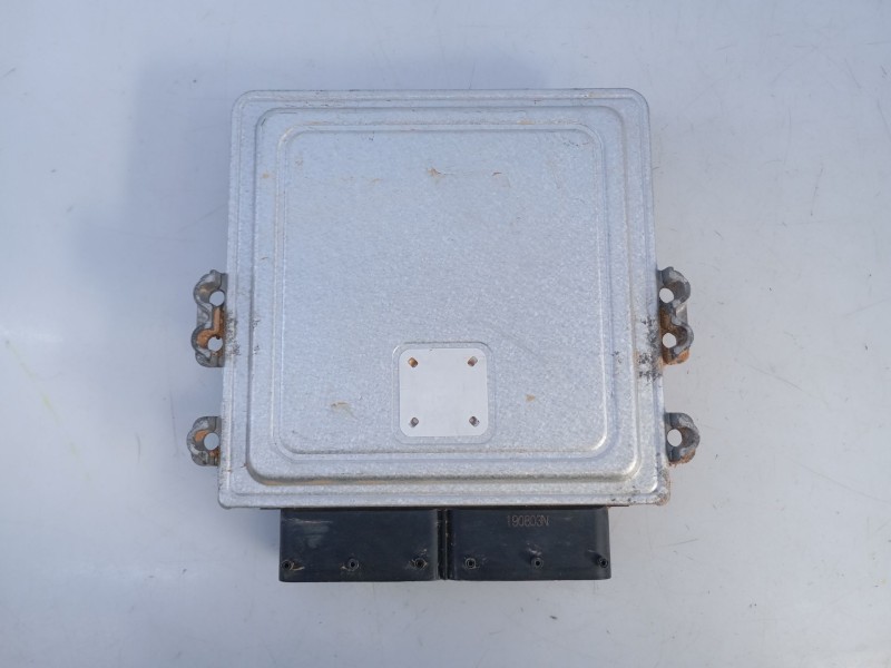 Recambio de centralita motor uce para kia sportage gt line referencia OEM IAM 391012U945  