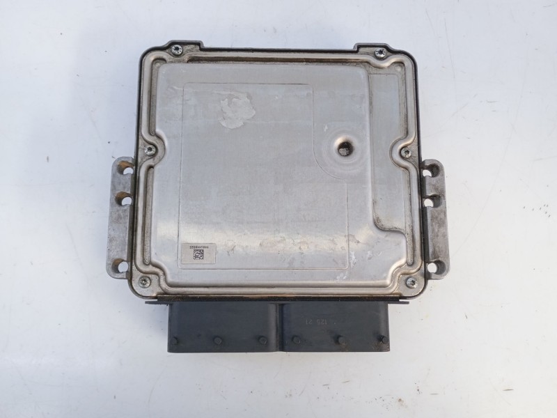 Recambio de centralita motor uce para kia sportage 1.7 crdi cat referencia OEM IAM 391502A380 0281032614 