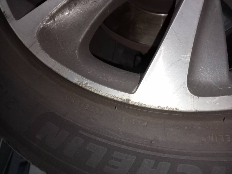 Recambio de llanta para citroen ds4 cosmo referencia OEM IAM 215/55/17  