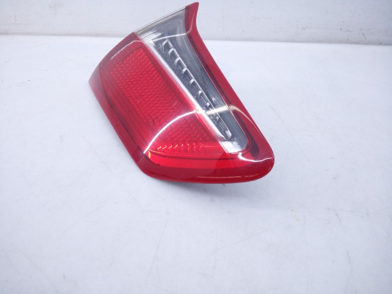 Recambio de piloto trasero derecho porton para citroen c4 lim. seduction referencia OEM IAM 967215548001  