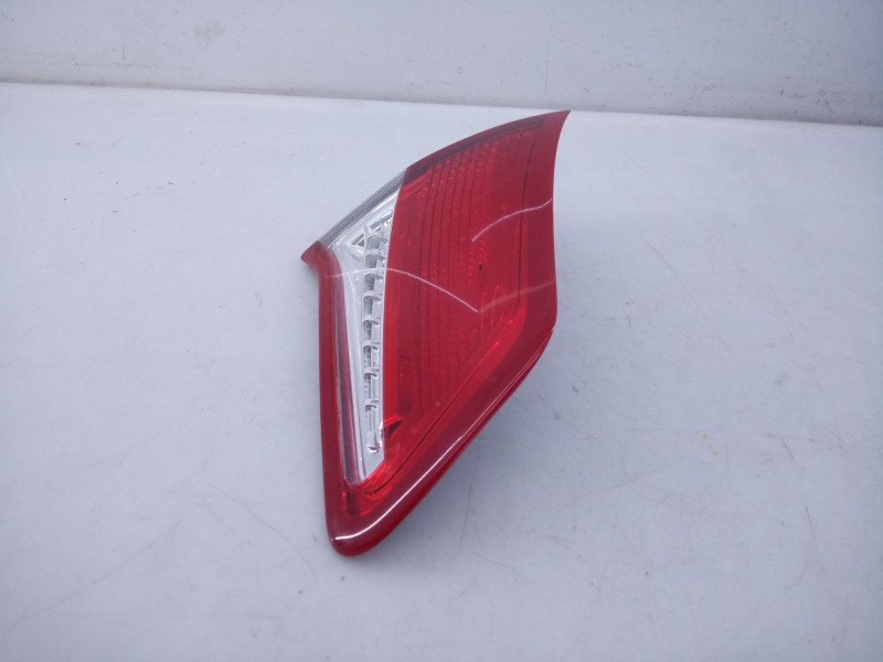 Recambio de piloto trasero izquierdo porton para citroen c4 lim. seduction referencia OEM IAM 967215588001  