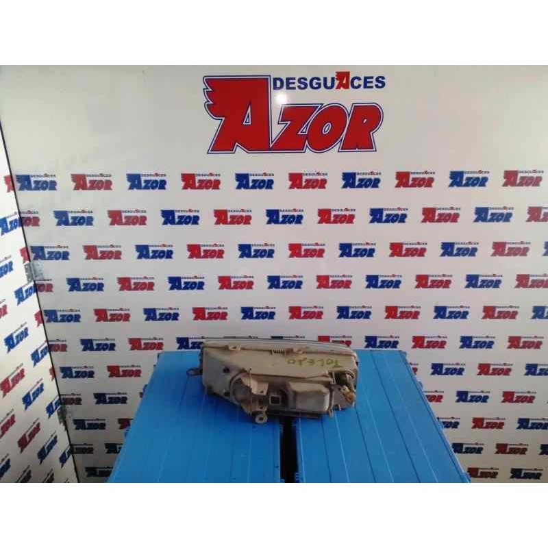 Recambio de faro derecho para seat toledo (1l) referencia OEM IAM 1L0941006C HELLA (95->99) 