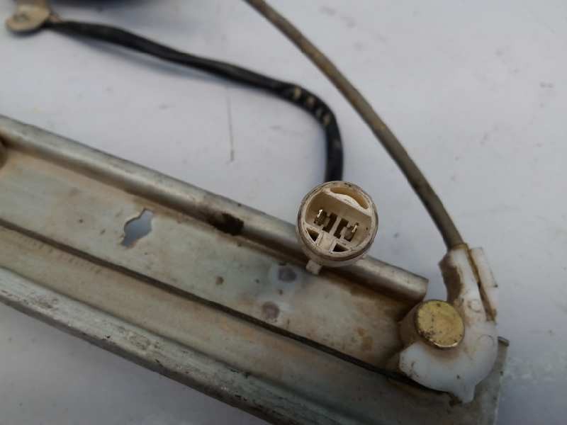 Recambio de elevalunas delantero derecho para hyundai lantra berlina (rd) referencia OEM IAM   