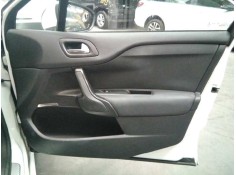 GUARNECIDO PUERTA DELANTERA DERECHA 