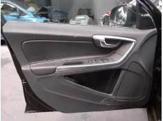 GUARNECIDO PUERTA DELANTERA IZQUIERDA 