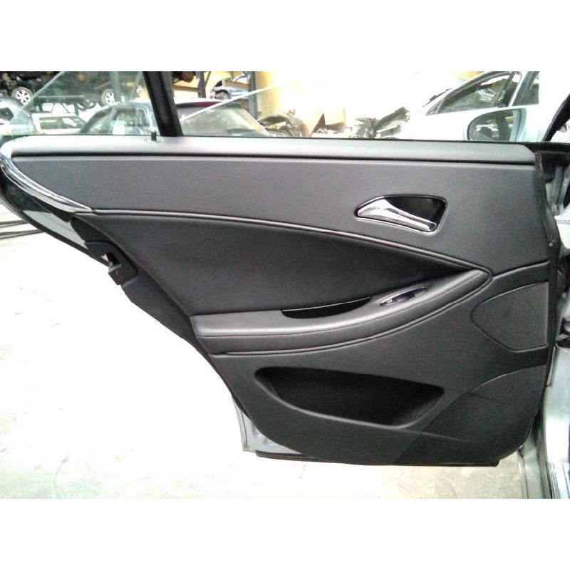 Recambio de guarnecido puerta trasera izquierda para mercedes clase cls (w219) 320 / 350 cdi grand edition (219.322) referencia 