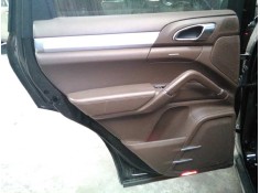 GUARNECIDO PUERTA TRASERA IZQUIERDA 