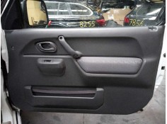 GUARNECIDO PUERTA DELANTERA DERECHA 