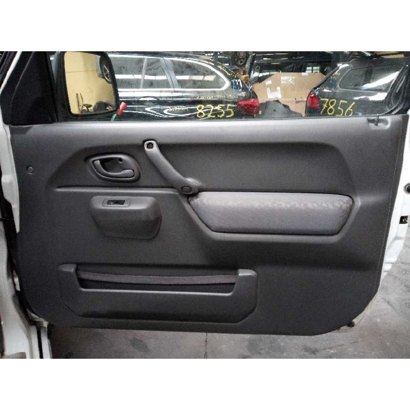 Recambio de guarnecido puerta delantera derecha para suzuki jimny sn (fj) hard top jlx referencia OEM IAM   