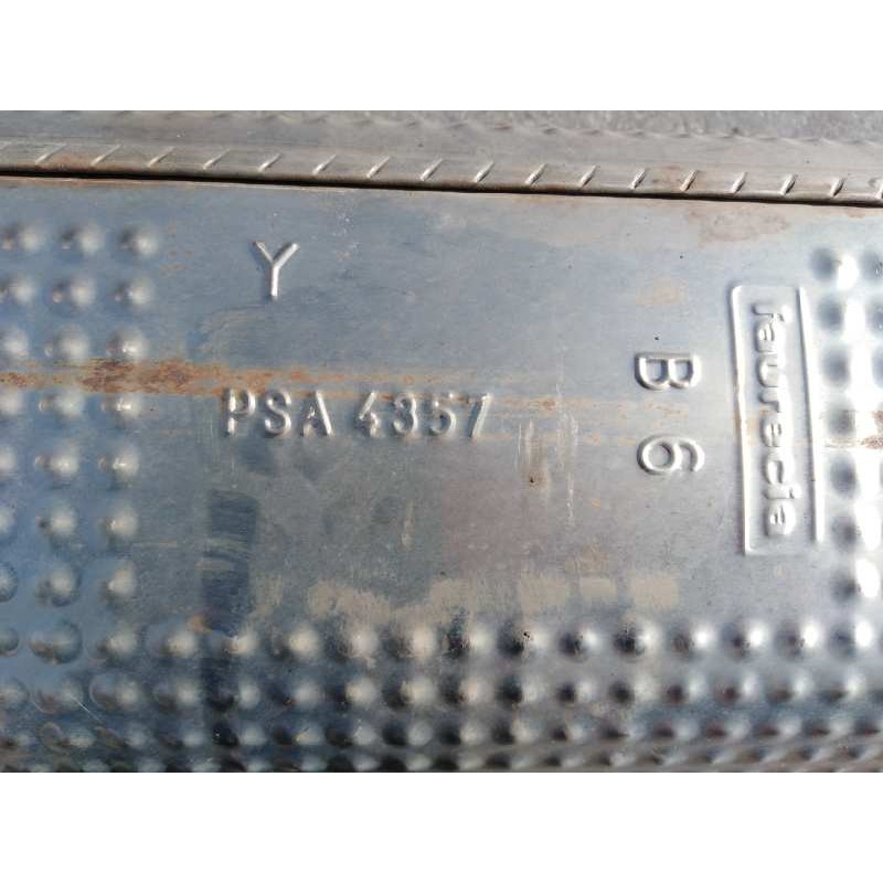 Recambio de tubo escape completo para peugeot 208 allure referencia OEM IAM 0466L7A PSA4957 PV-01-3
