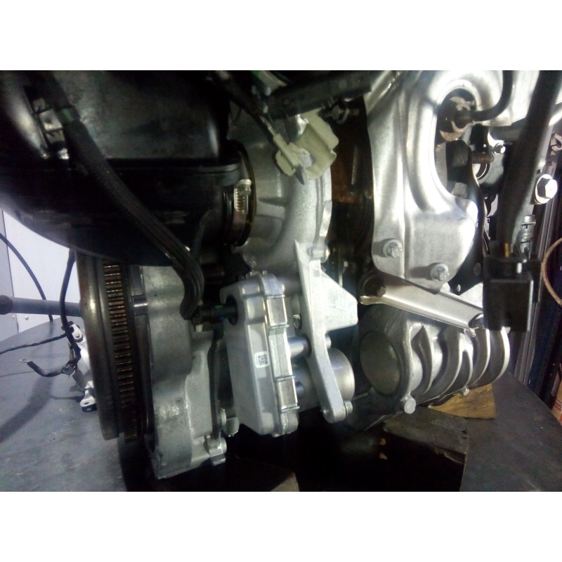 Recambio de despiece motor para infiniti qx30 premium referencia OEM IAM 651930 TALLER M1-B3-10