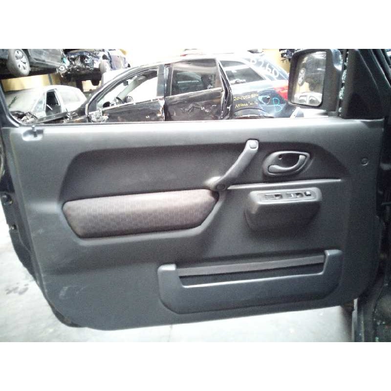 Recambio de guarnecido puerta delantera izquierda para suzuki jimny sn (fj) techo metálico referencia OEM IAM 8370281AC0BCF  