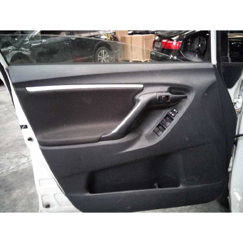 Recambio de guarnecido puerta delantera izquierda para toyota verso advance referencia OEM IAM   