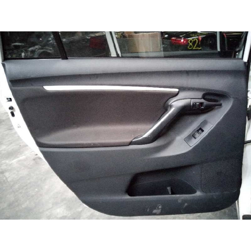 Recambio de guarnecido puerta trasera izquierda para toyota verso advance referencia OEM IAM   