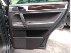 GUARNECIDO PUERTA TRASERA DERECHA 