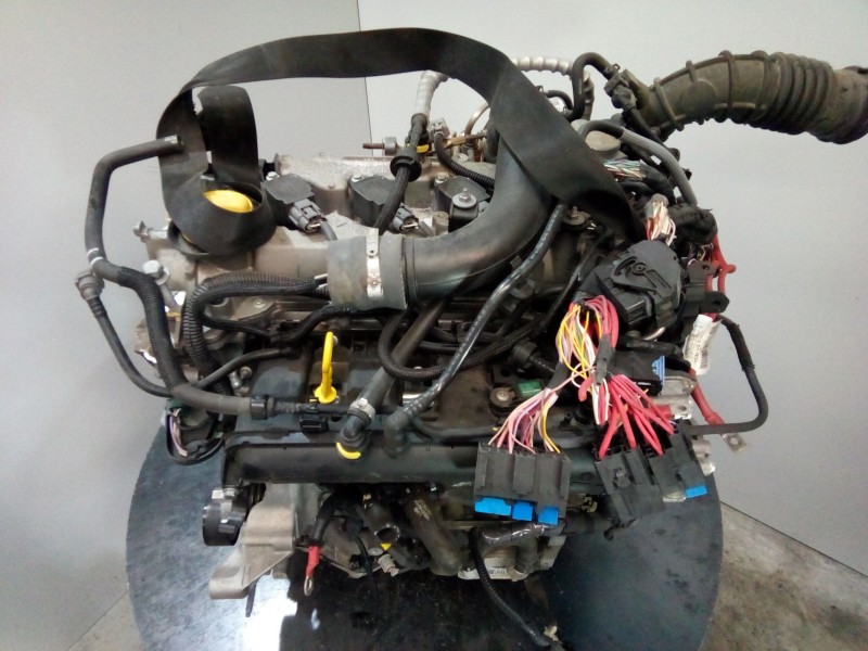 Recambio de despiece motor para dacia duster laureate 4x2 referencia OEM IAM H5F408 DESPIECE M1-B3-22