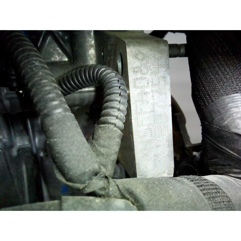 Recambio de despiece motor para dacia duster laureate 4x2 referencia OEM IAM H5F408 DESPIECE M1-B3-22