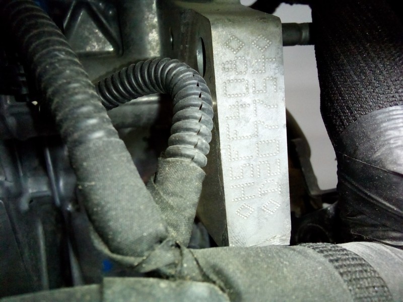 Recambio de despiece motor para dacia duster laureate 4x2 referencia OEM IAM H5F408 DESPIECE M1-B3-22