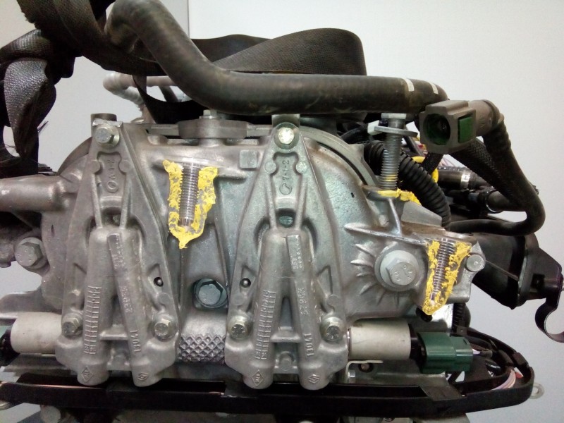 Recambio de despiece motor para dacia duster laureate 4x2 referencia OEM IAM H5F408 DESPIECE M1-B3-22