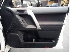 GUARNECIDO PUERTA DELANTERA DERECHA 