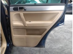 GUARNECIDO PUERTA TRASERA DERECHA 