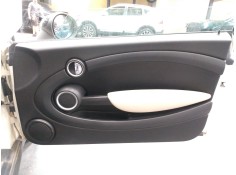 GUARNECIDO PUERTA DELANTERA DERECHA 