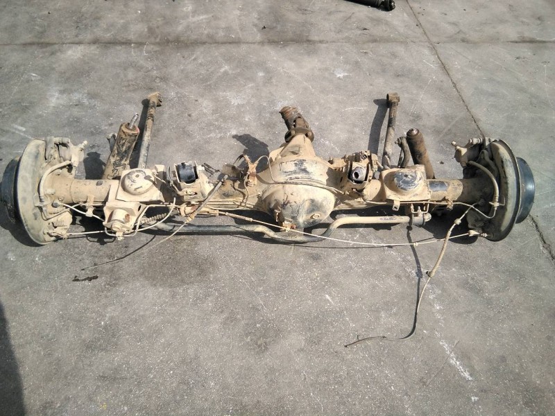 Recambio de puente trasero para toyota land cruiser (j10) td vx referencia OEM IAM   ESTANTERIA 4