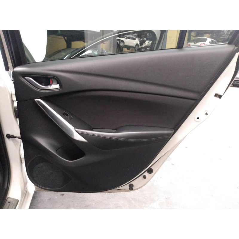 Recambio de guarnecido puerta trasera derecha para mazda 6 lim. (gh)(.2012) style referencia OEM IAM   