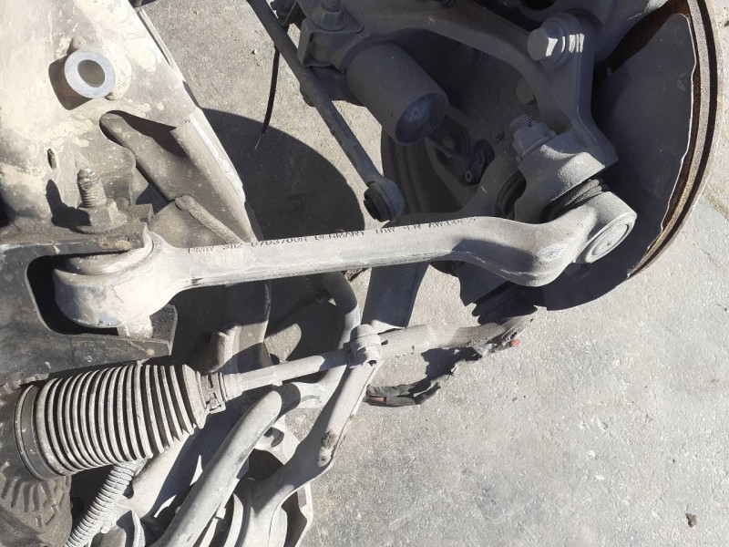 Recambio de brazo suspension inferior delantero derecho para bmw serie 3 touring (e91) 318d referencia OEM IAM 6763700  PV-4-6