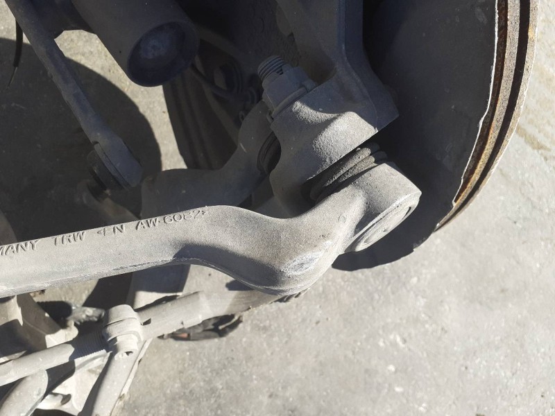 Recambio de brazo suspension inferior delantero derecho para bmw serie 3 touring (e91) 318d referencia OEM IAM 6763700  PV-4-6