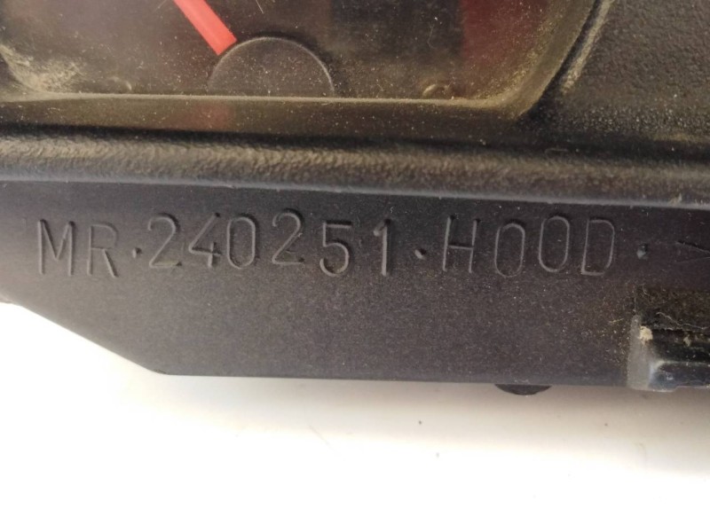 Recambio de pantalla multifuncion para mitsubishi montero sport (k90) referencia OEM IAM MR240251  