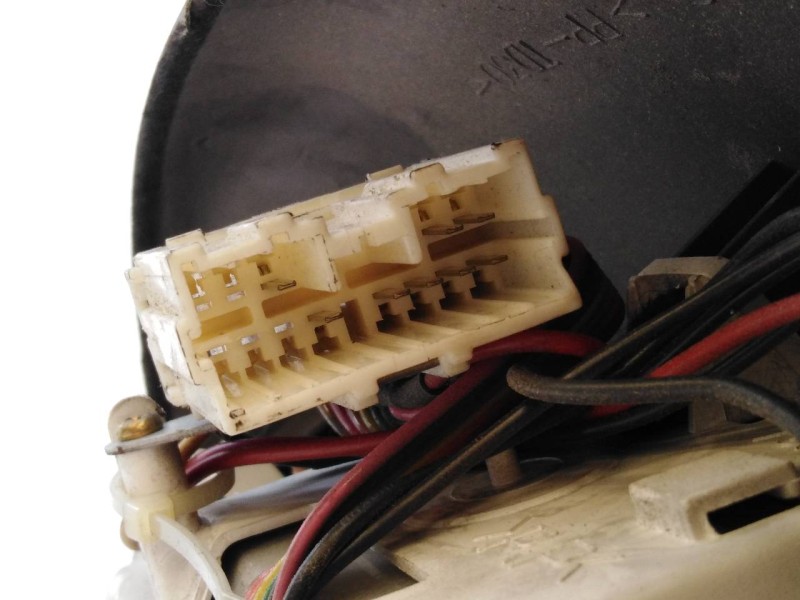 Recambio de pantalla multifuncion para mitsubishi montero sport (k90) referencia OEM IAM MR240251  