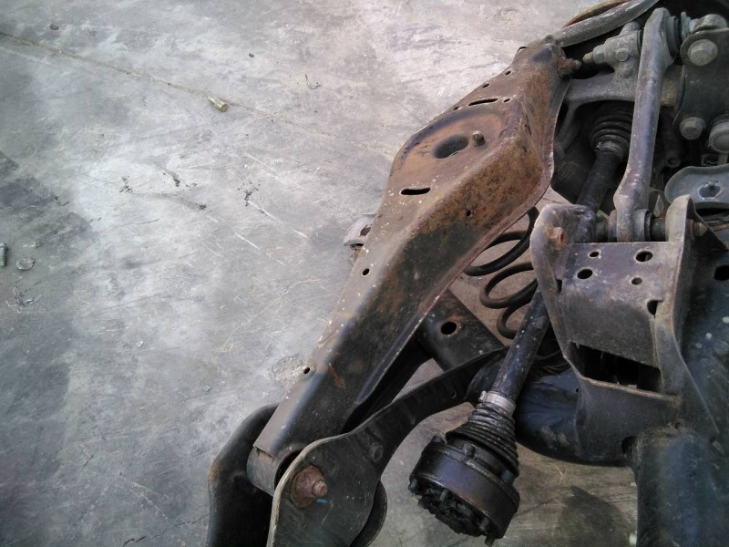 Recambio de brazo suspension inferior trasero izquierdo para audi q3 (8u) 2.0 tdi (103kw) advance referencia OEM IAM 1K0505371  