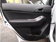 Recambio de guarnecido puerta trasera izquierda para chevrolet orlando lt+ referencia OEM IAM   