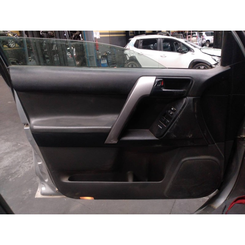 Recambio de guarnecido puerta delantera izquierda para toyota land cruiser (j15) basis referencia OEM IAM   