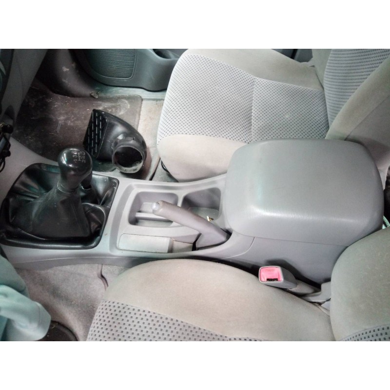 Recambio de consola central para toyota hilux (kun) double cab 4x4 referencia OEM IAM   