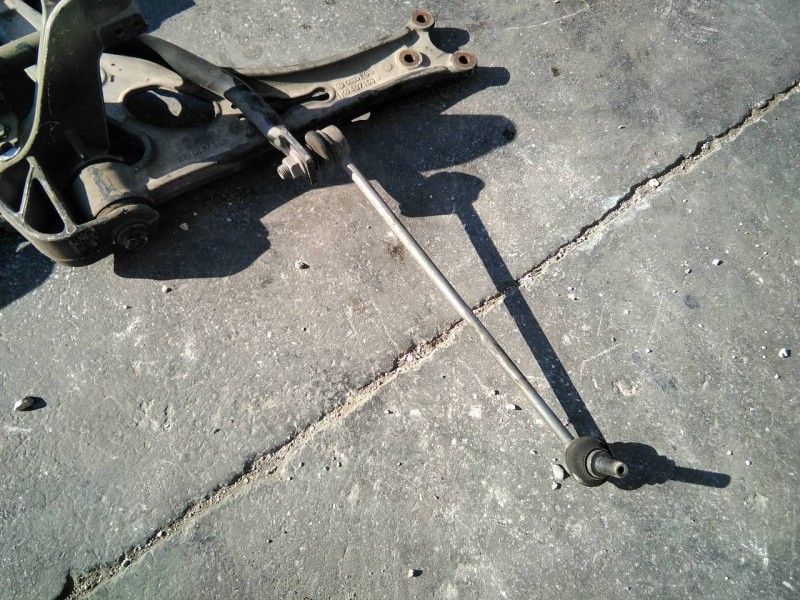Recambio de barra estabilizadora delantera para volkswagen golf v berlina (1k1) highline referencia OEM IAM   PV-2-3