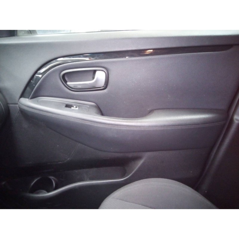 Recambio de guarnecido puerta delantera derecha para kia carens ( ) drive referencia OEM IAM   