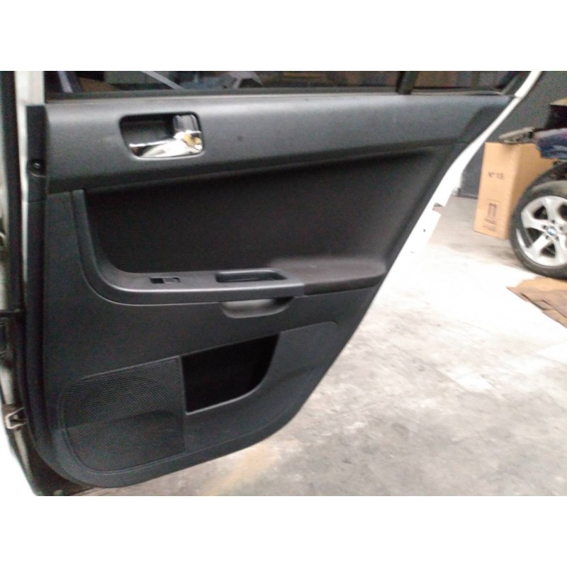 Recambio de guarnecido puerta trasera derecha para mitsubishi lancer sportback (cx) motion referencia OEM IAM   