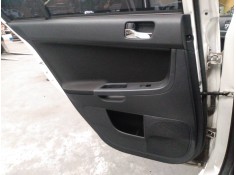 GUARNECIDO PUERTA TRASERA IZQUIERDA 