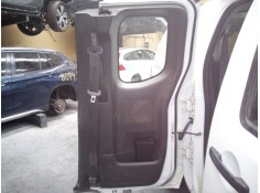 GUARNECIDO PUERTA TRASERA DERECHA 