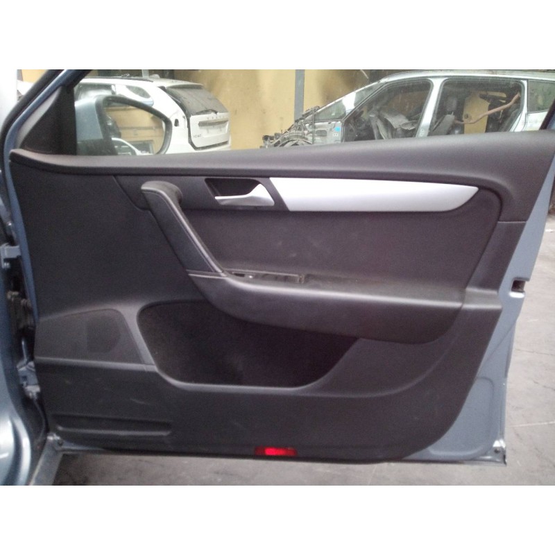 Recambio de guarnecido puerta delantera derecha para volkswagen passat variant (365) advance bluemotion referencia OEM IAM   
