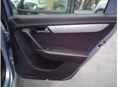 Recambio de guarnecido puerta trasera derecha para volkswagen passat variant (365) advance bluemotion referencia OEM IAM   