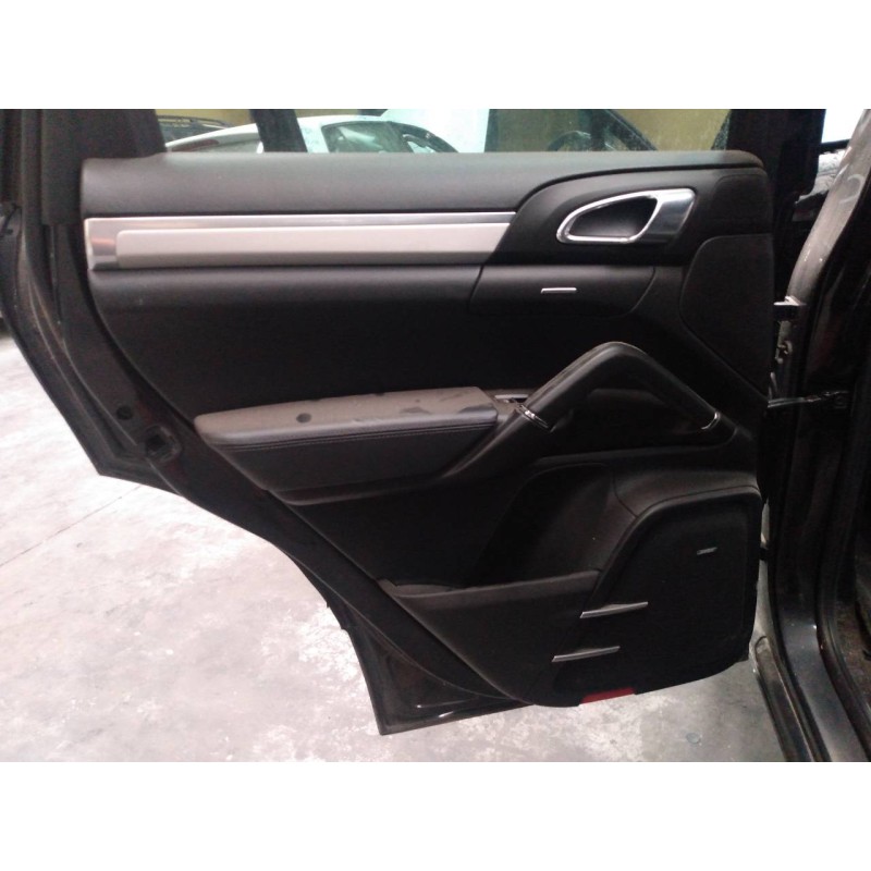 Recambio de guarnecido puerta trasera izquierda para porsche cayenne (typ 92aa) s referencia OEM IAM   