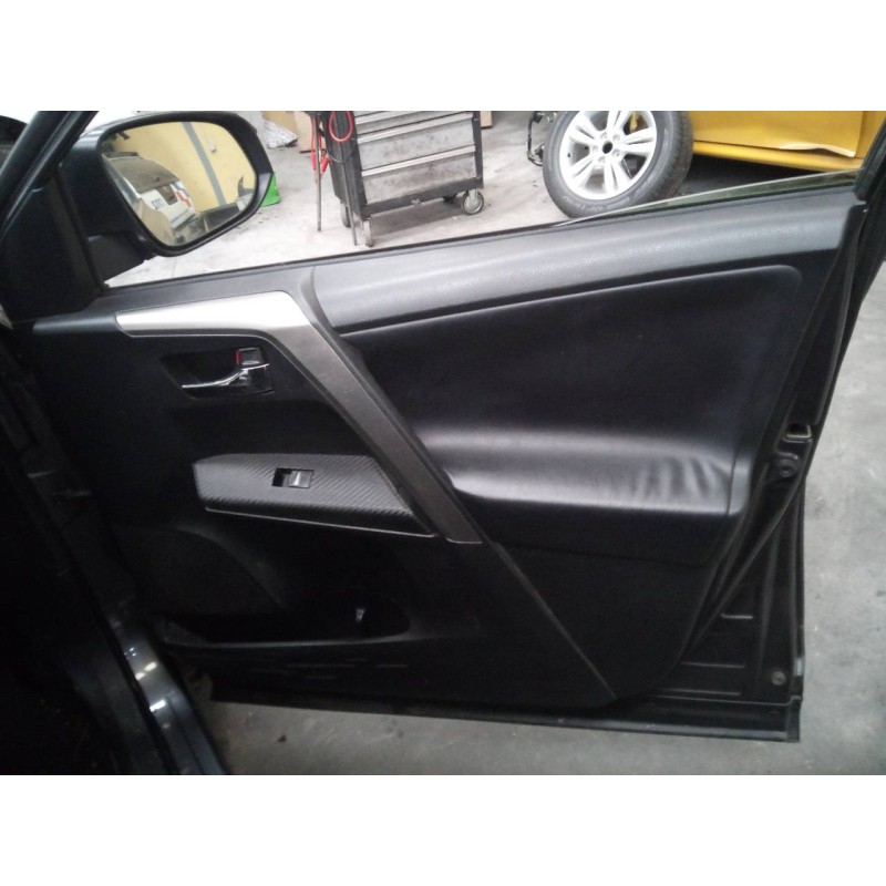 Recambio de guarnecido puerta delantera derecha para toyota rav 4 advance referencia OEM IAM   