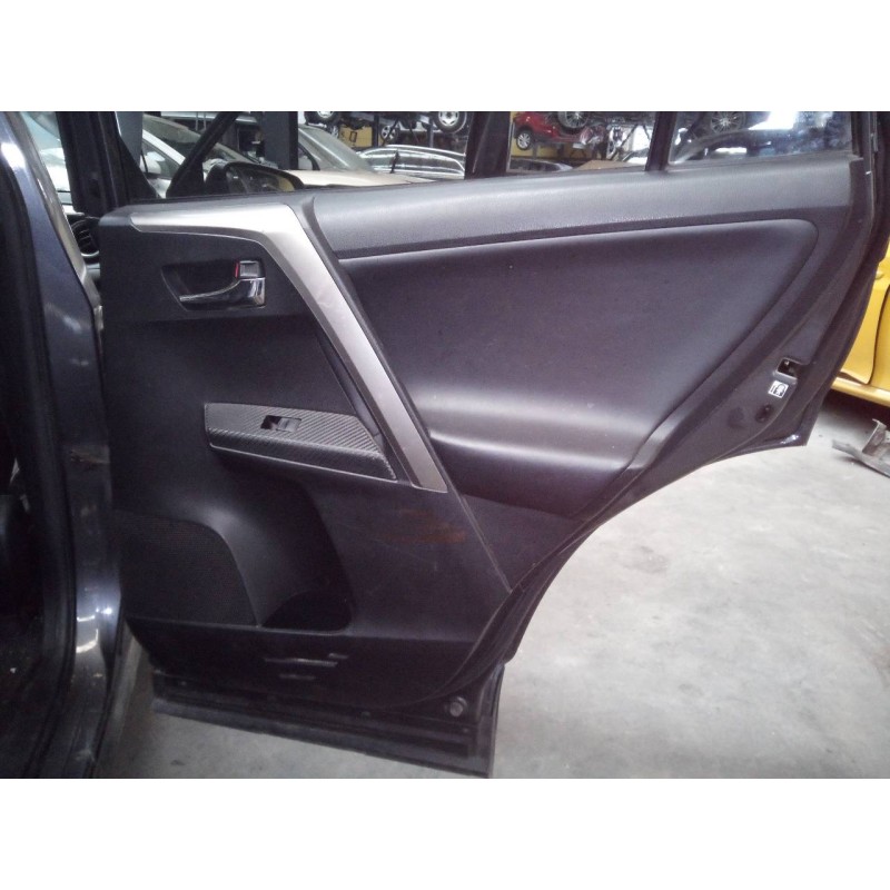Recambio de guarnecido puerta trasera derecha para toyota rav 4 advance referencia OEM IAM   