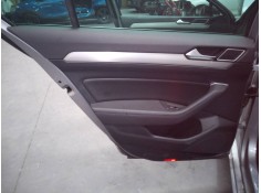 GUARNECIDO PUERTA TRASERA IZQUIERDA 