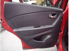 Recambio de guarnecido puerta trasera izquierda para renault captur zen referencia OEM IAM   