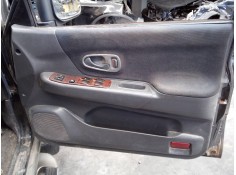 GUARNECIDO PUERTA DELANTERA DERECHA 
